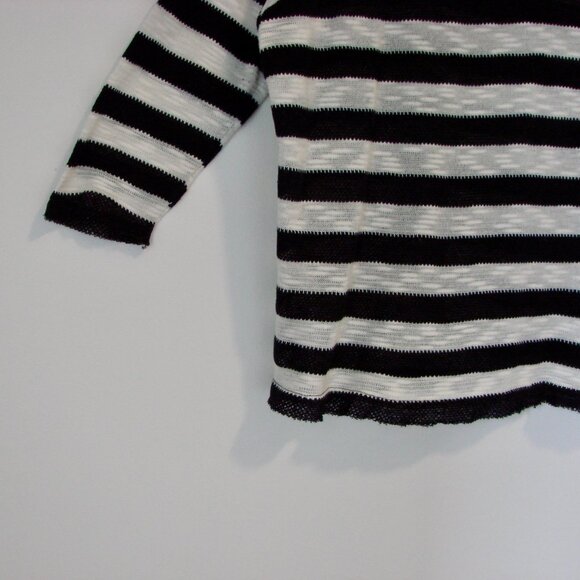 Black White Striped Knit Top Crewneck Boxy Lightweight MNG Mango Size Medium - Picture 7 of 11